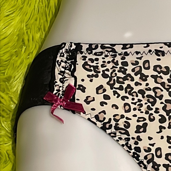Bikini Panties Black/with Leopard Print Size S - Picture 2 of 6